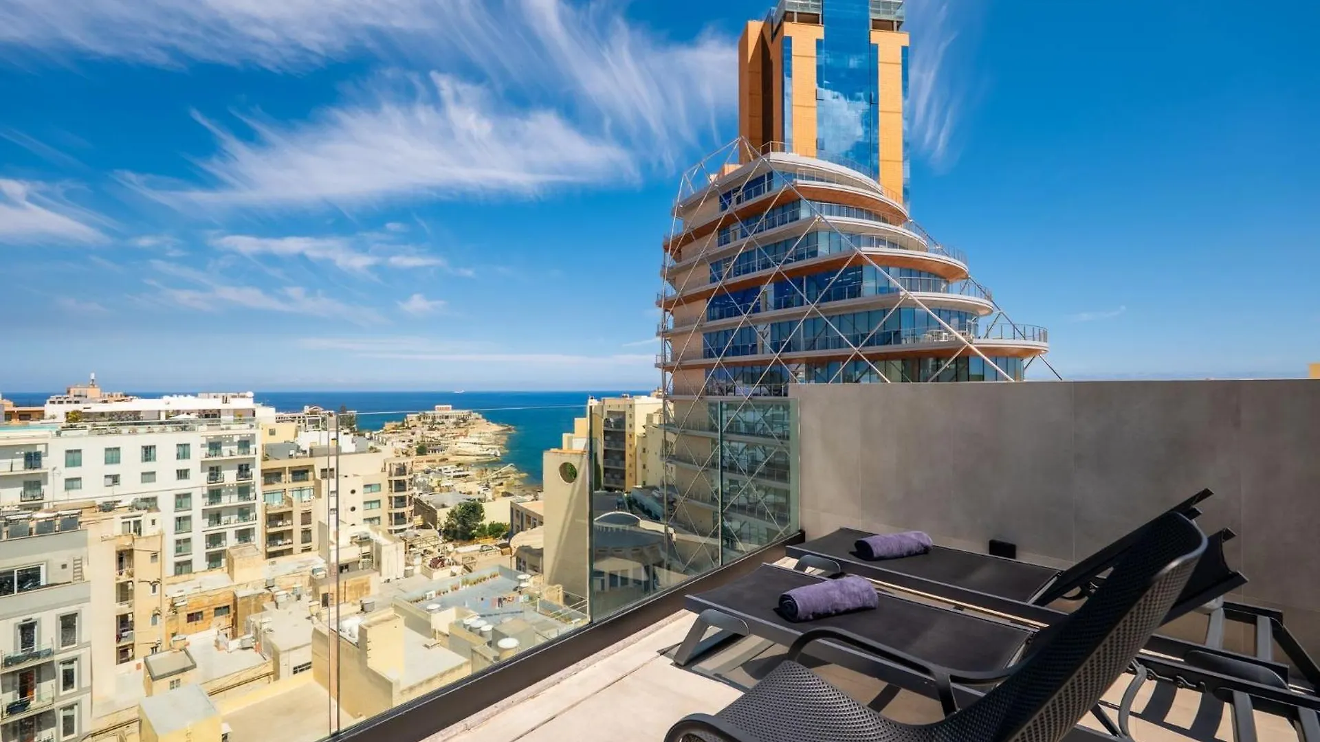 Onyx Hotel San Ġiljan 3*,