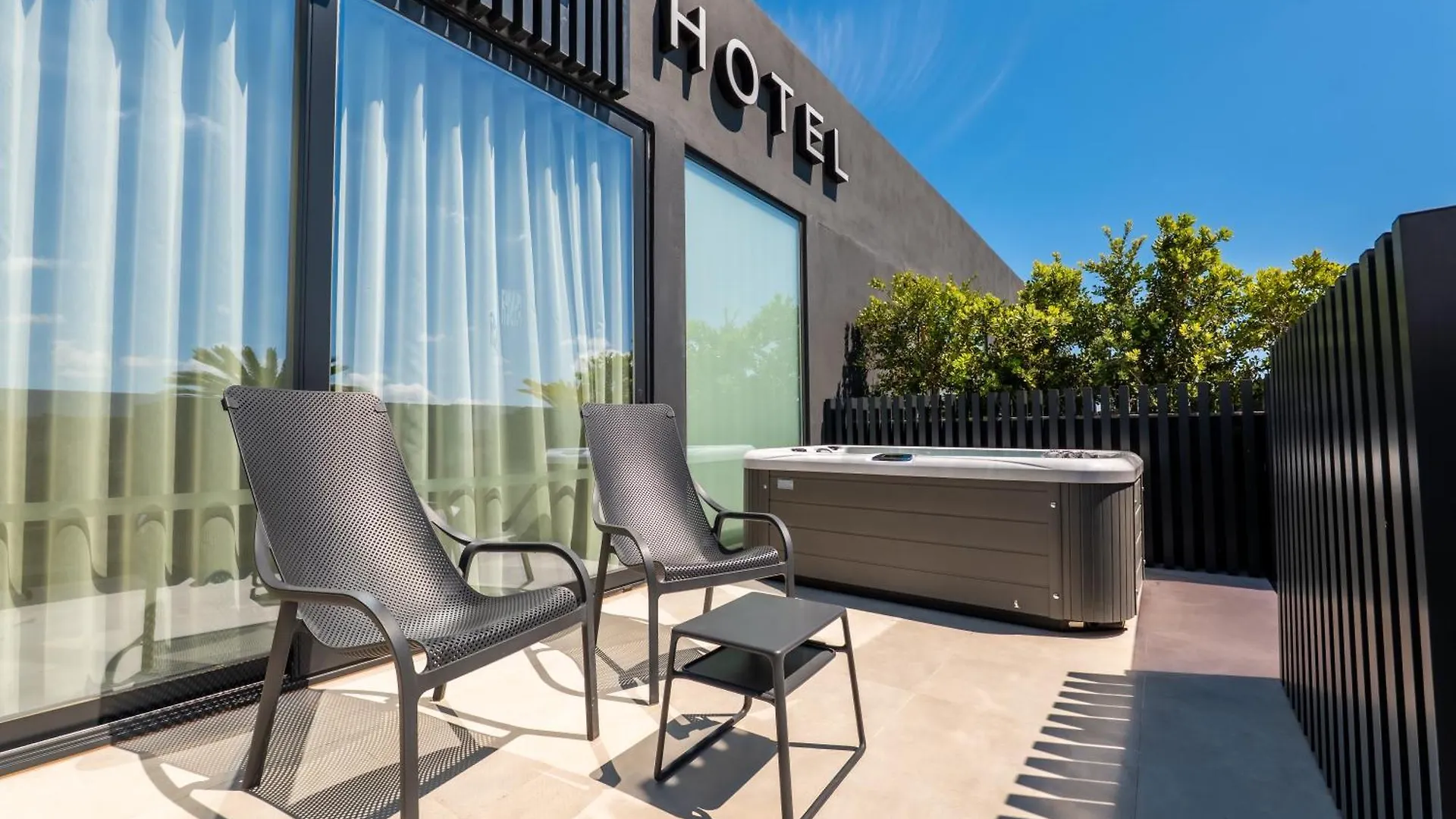 Saint Julian's Onyx Hotel מלטה